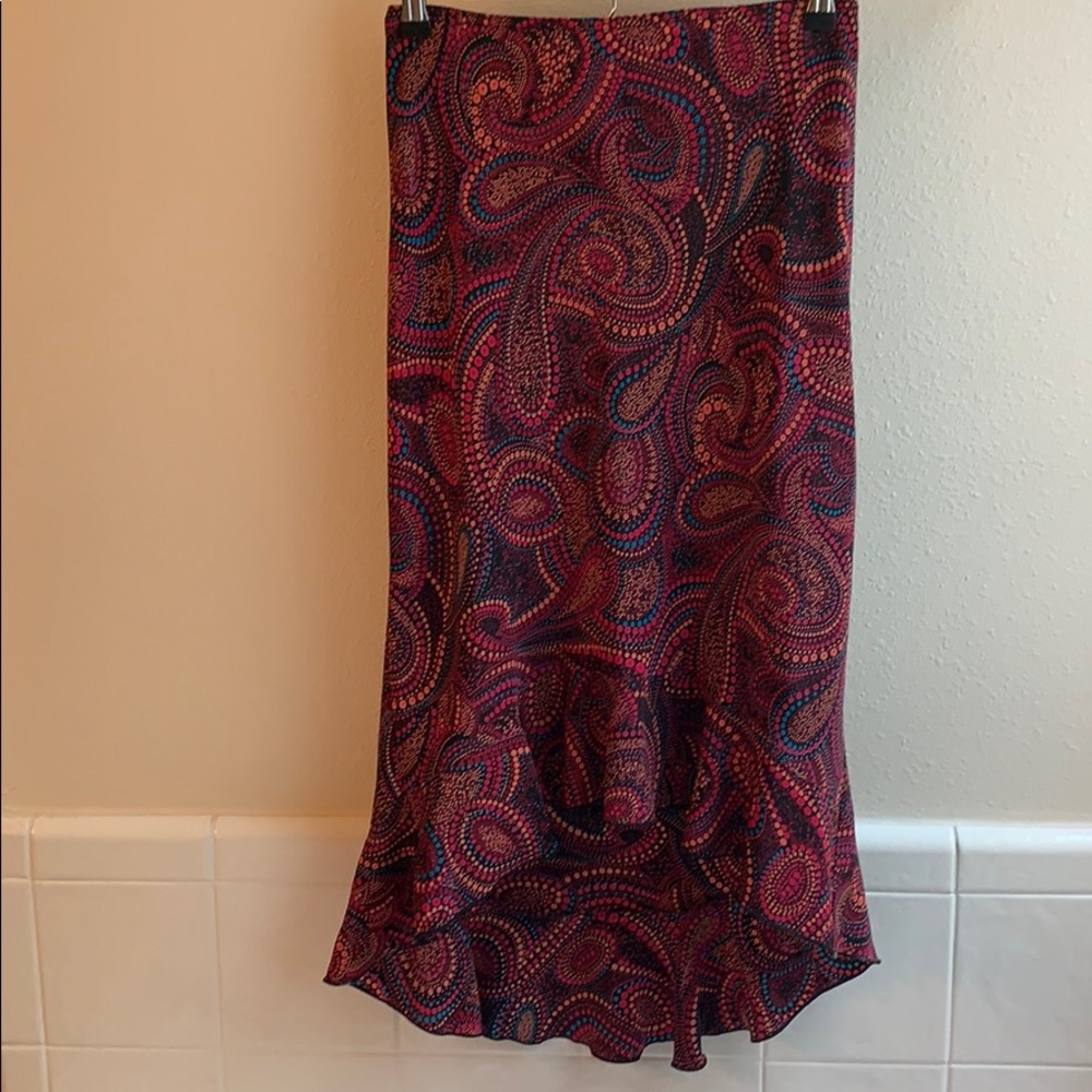 Luna Chix High-Low Paisley Pattern Skirt!  ❤️